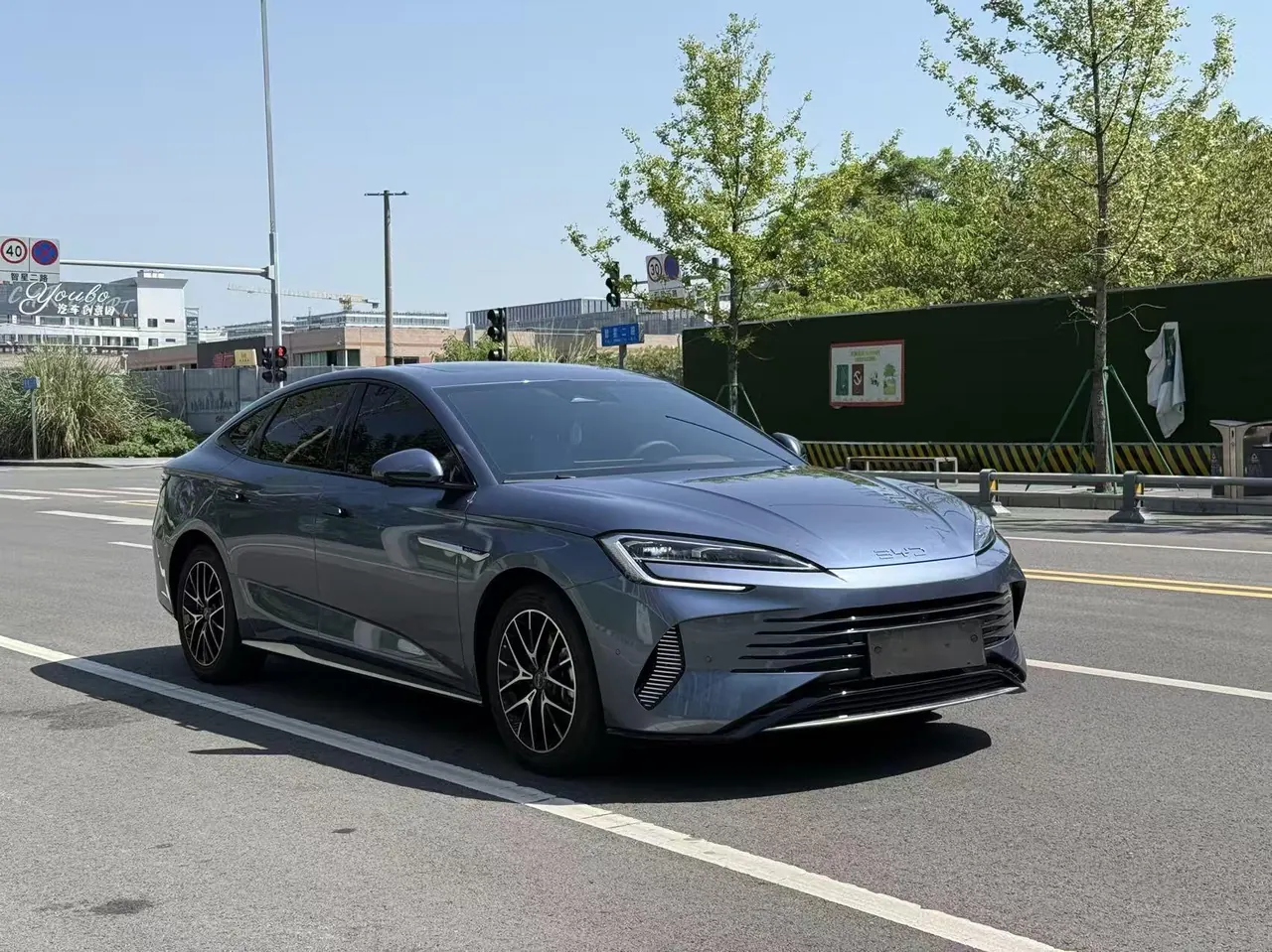 BYD 2024 Seal DM-i 1.5T Stepless Glory Edition 121km Flagship Automatic Gear 3