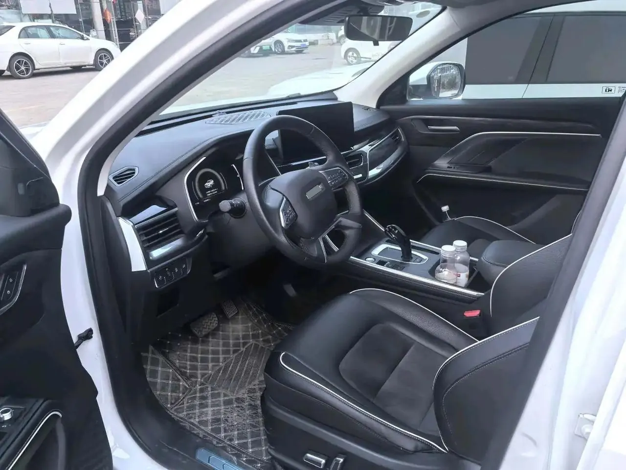 Haval 2023 H6 1.5T National Tide Champion Edition Automatic Gear 2