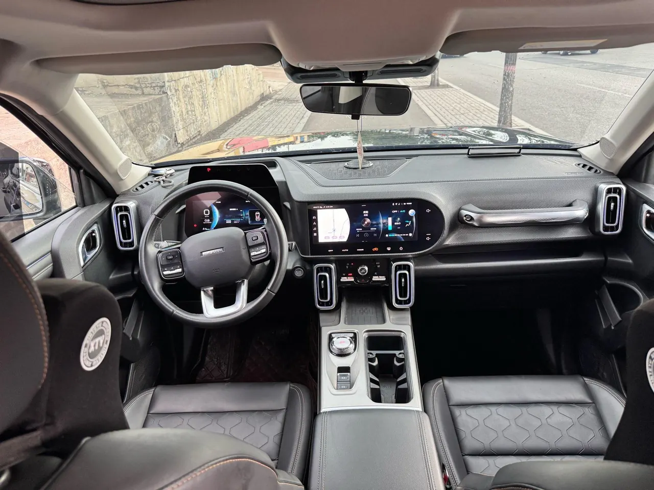 Haval 2021 Big Dog 1.5T Two-Drive Horse Dog Wangcai Edition (Modified) Automatic Gear 6