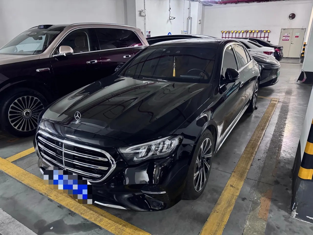 Mercedes Benz E Class 2024 E 300 L 48V 2.0T Luxury (Modified) Automatic Gear - View 1