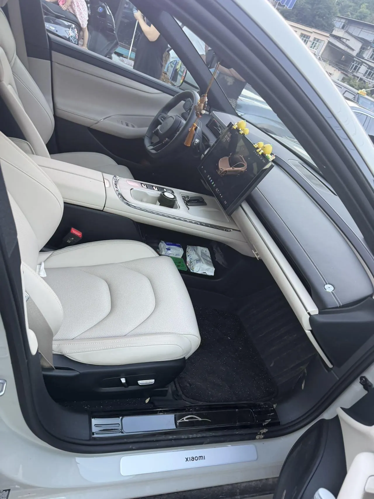 MI 2024 SU 7 700km Rear Drive Long Endurance Smart Driving Edition Automatic Gear 3