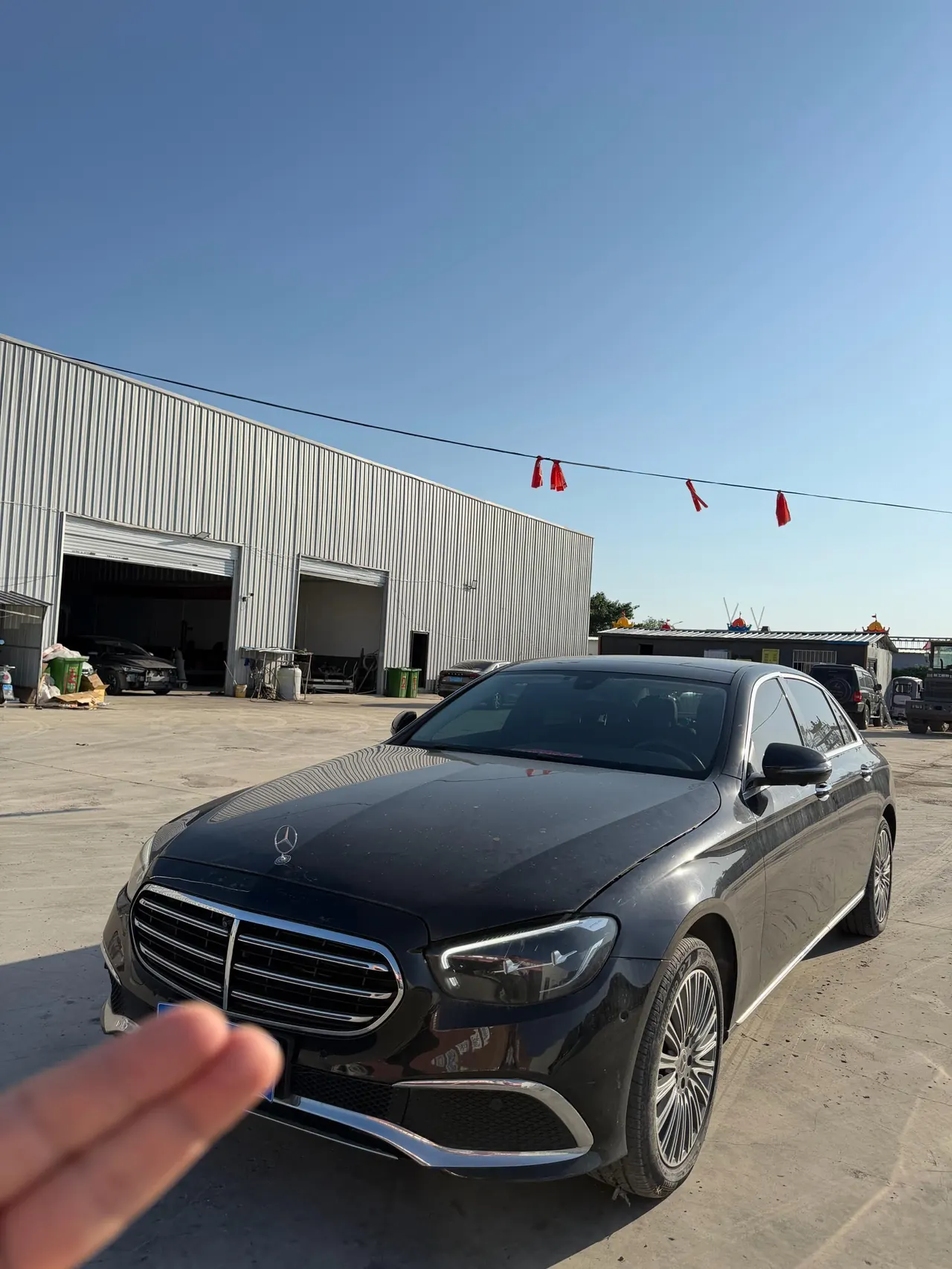Открыть галерею: Mercedes Benz E Class 2023 E 300 L 2.0T Luxury Automatic Gear