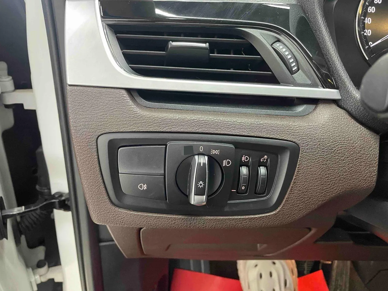 BMW 2022 X1 sDrive20Li 1.5T fashion automatic gear 11