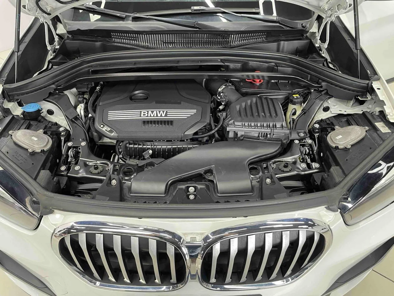 BMW 2022 X1 sDrive20Li 1.5T fashion automatic gear 16