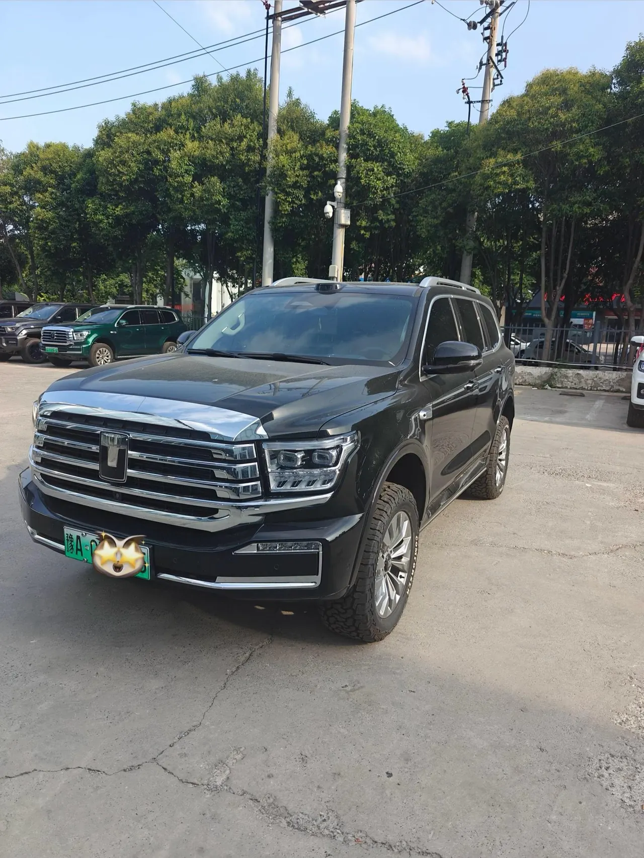 Открыть галерею: Tank 500 New Energy 2026 Model Tank 500 Hi4-T 2.0T Smart Enjoyment Version Automatic Transmission