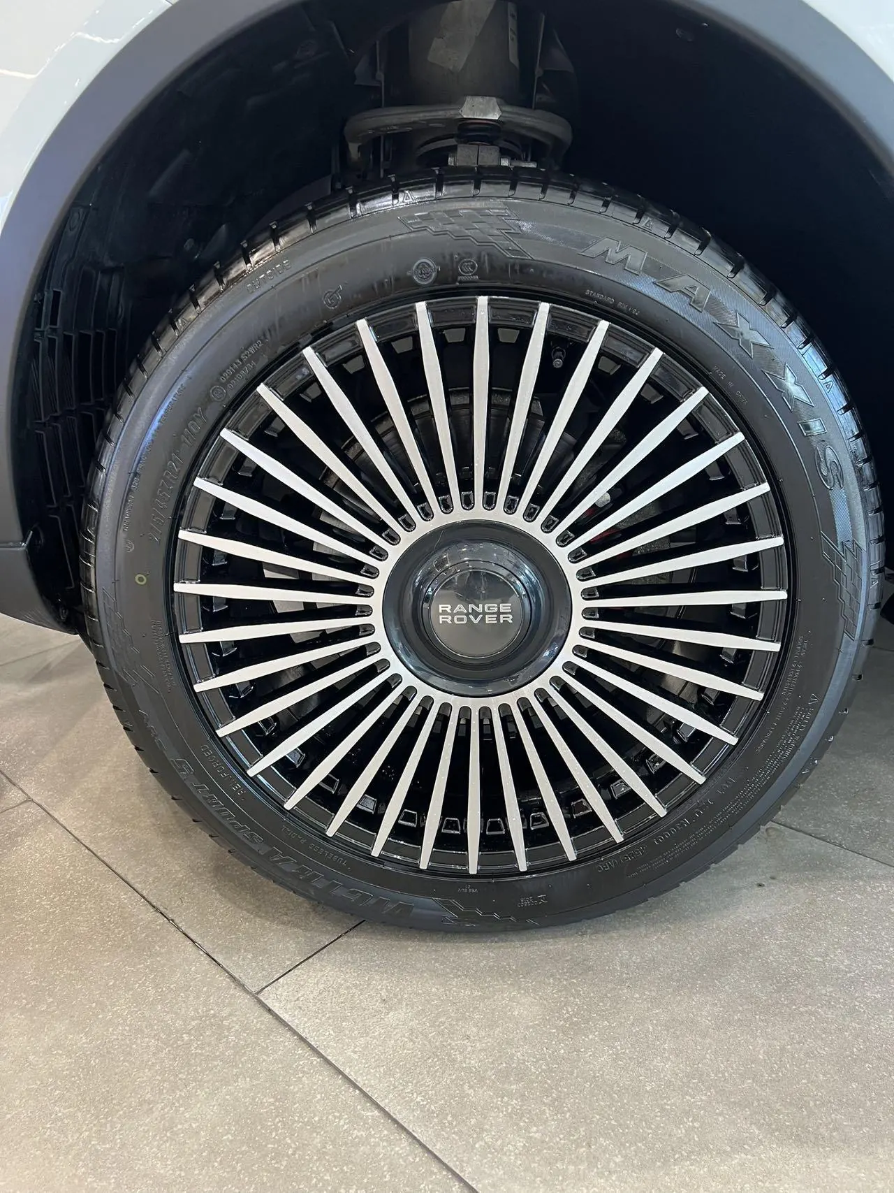 Land Rover Discovery (Imported) 2020 Discovery 53.0 T V6 SE Automatic Gear 3