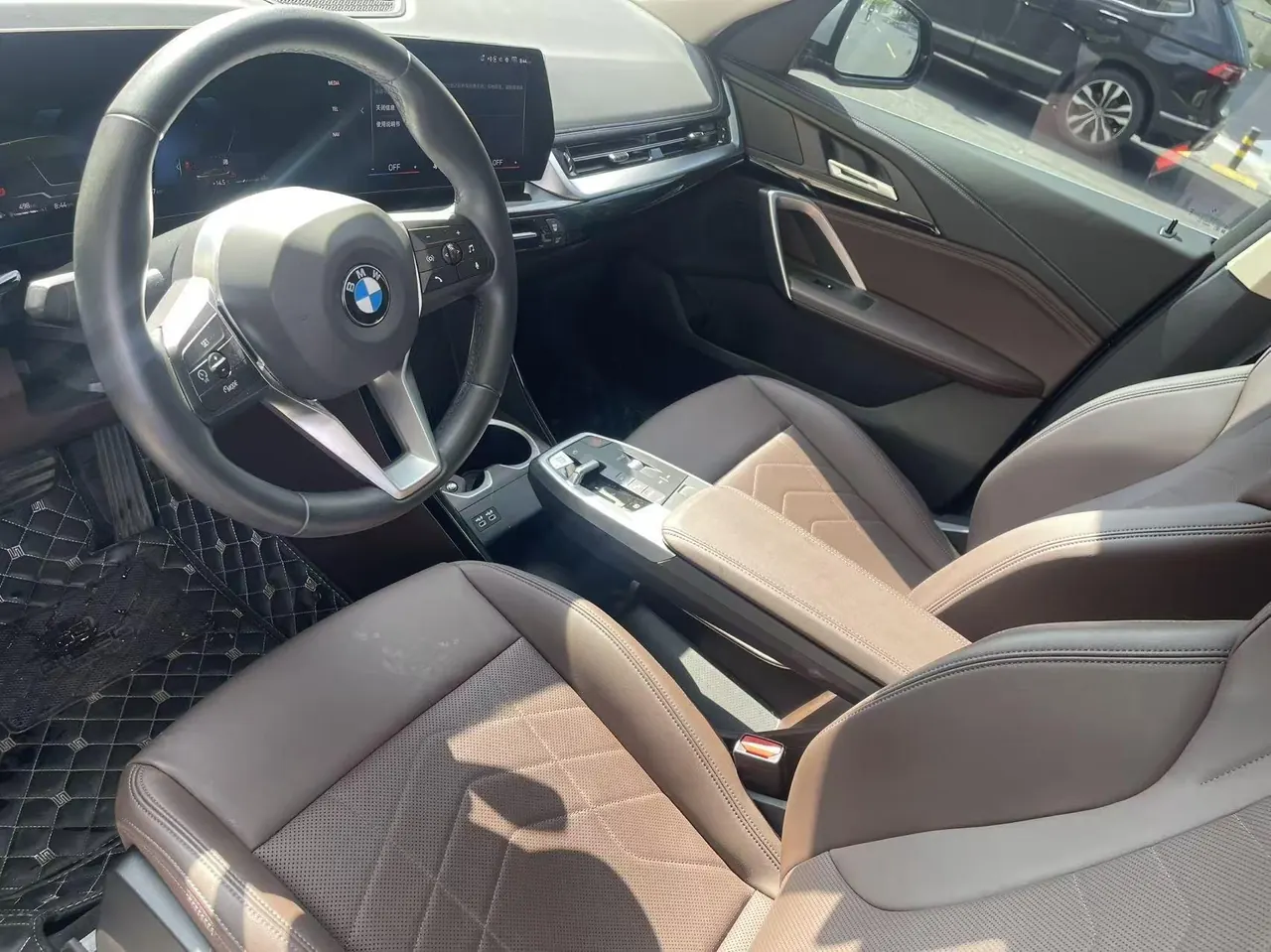 BMW 2023 X1 sDrive20Li 1.5T X Design Package Automatic Transmission 3