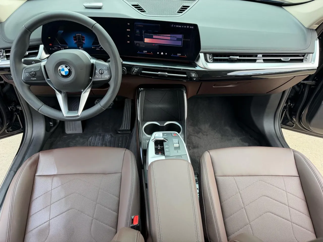BMW 2023 X1 sDrive20Li 1.5T X Design Package Automatic Transmission 9