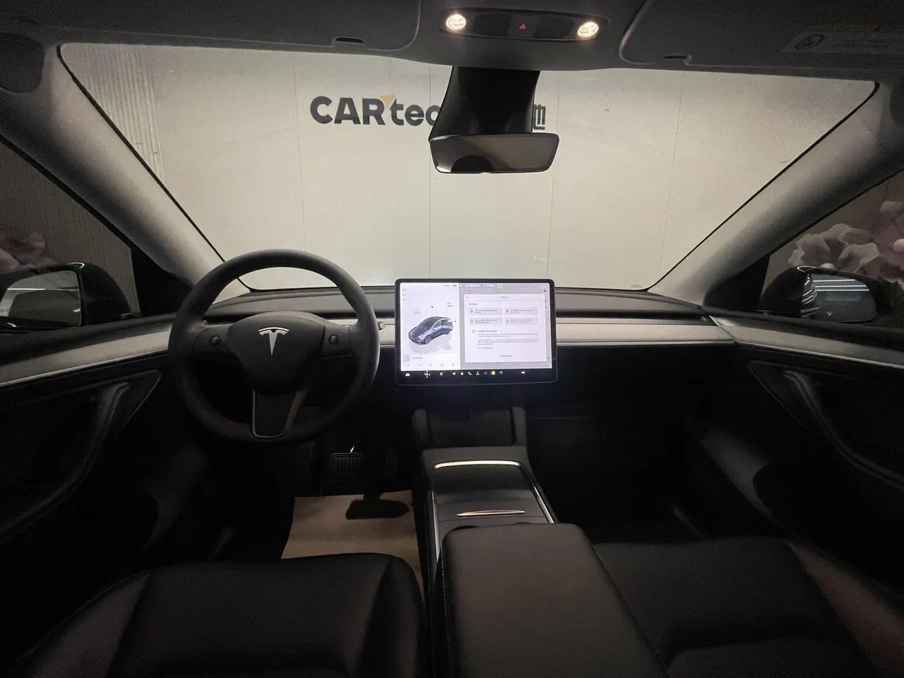 Tesla 2024 Model Y rear-wheel drive version automatic transmission 2