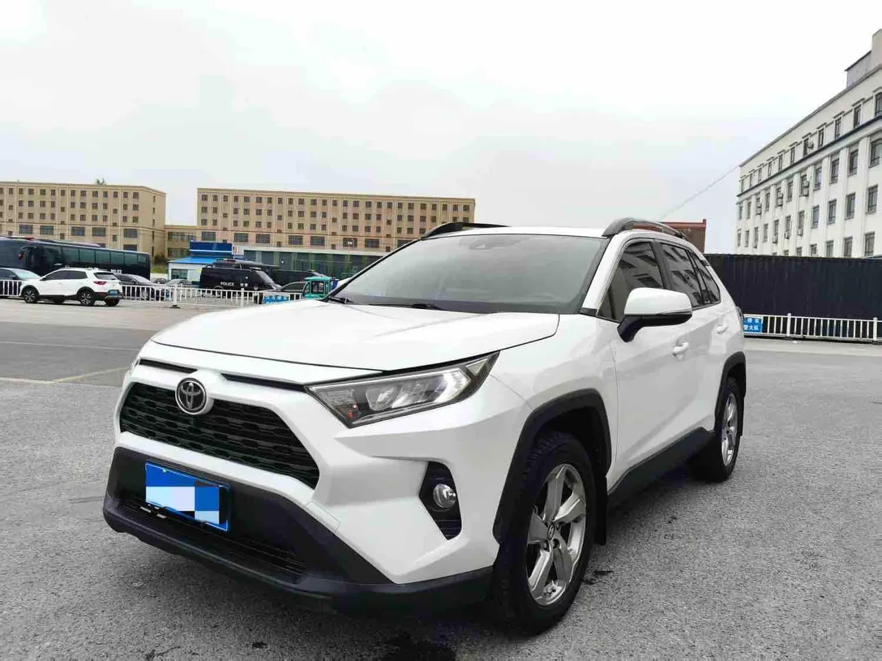 Open image lightbox: Toyota 2021 RAV4 Rongbo 2.0 Stepless Two-Drive Fashion PLUS Edition Automatic Gear
