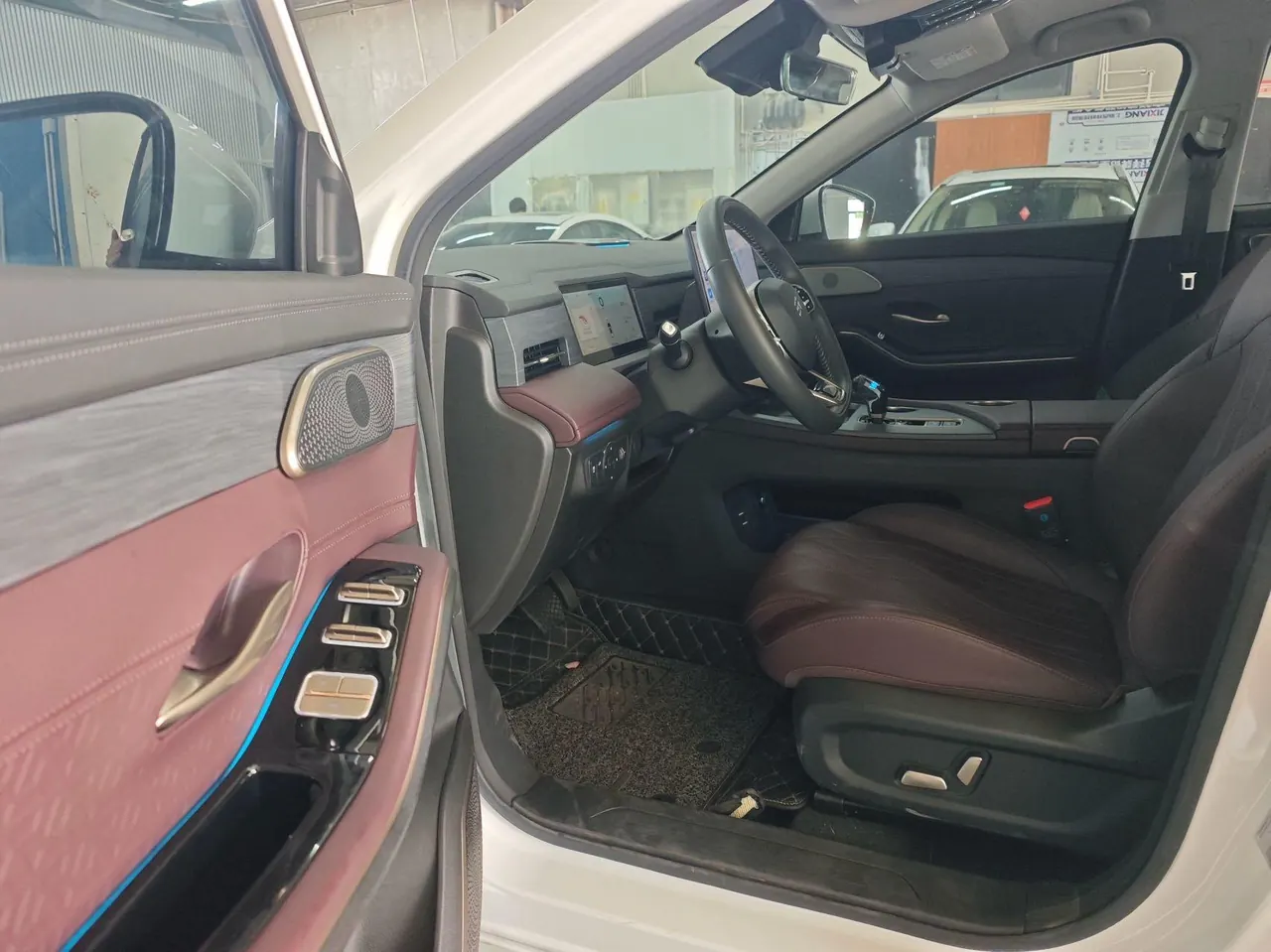 Jetour 2024 X90 PRO 2.0T to Zhen Edition 5-seat Automatic Gear 9