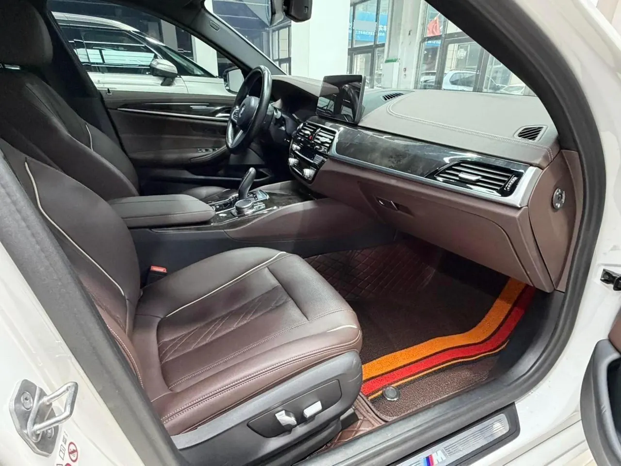 BMW 5 Series 2022 525Li 2.0T M Sports Suit (Change 2) Automatic Gear 11