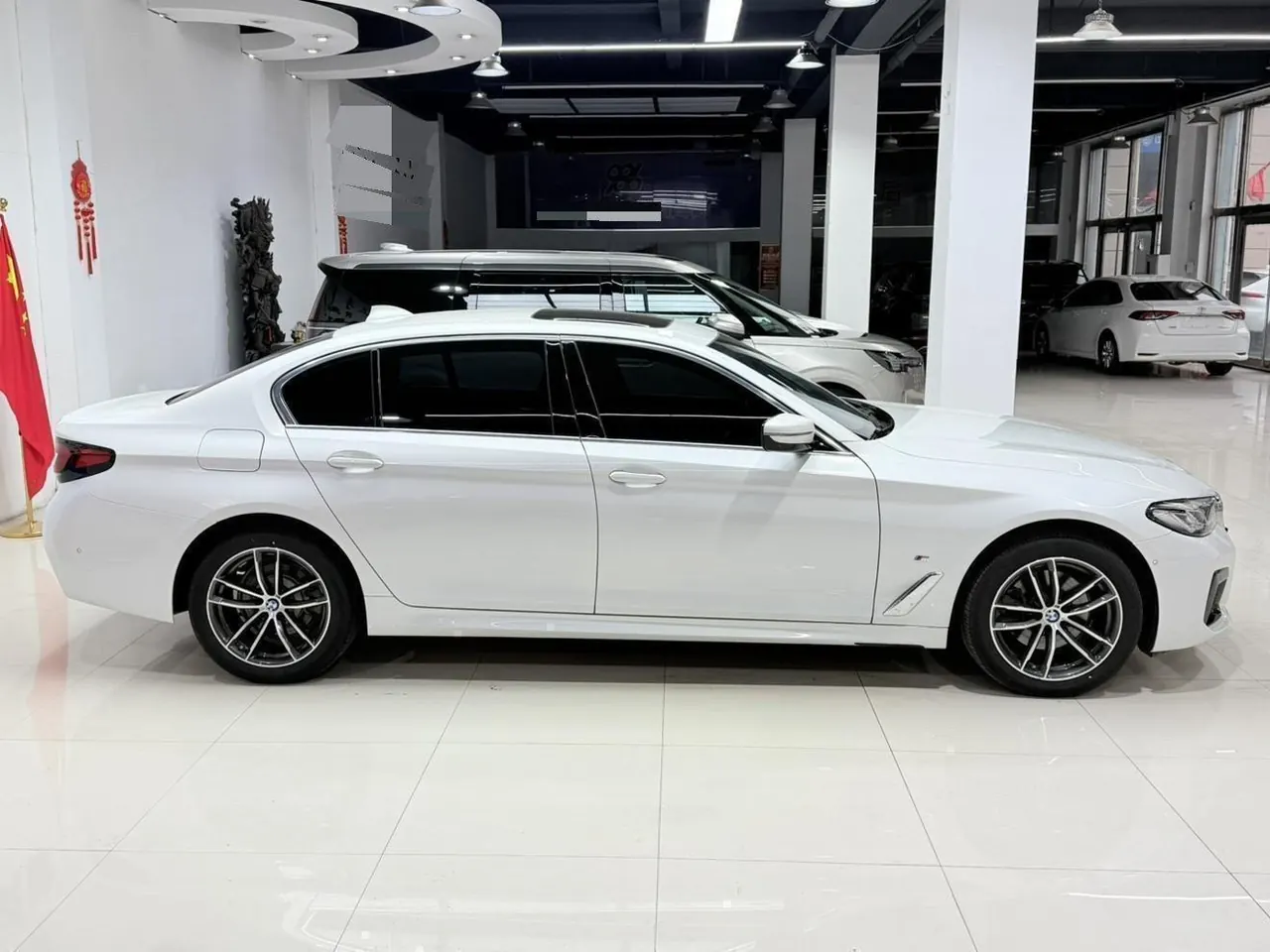 BMW 5 Series 2022 525Li 2.0T M Sports Suit (Change 2) Automatic Gear 8