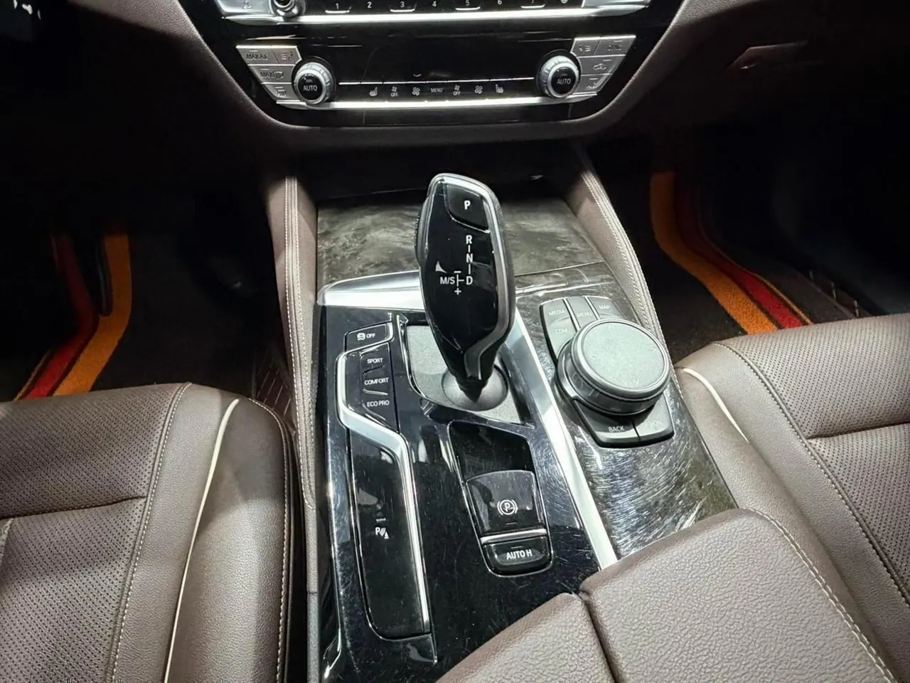 BMW 5 Series 2022 525Li 2.0T M Sports Suit (Change 2) Automatic Gear 9