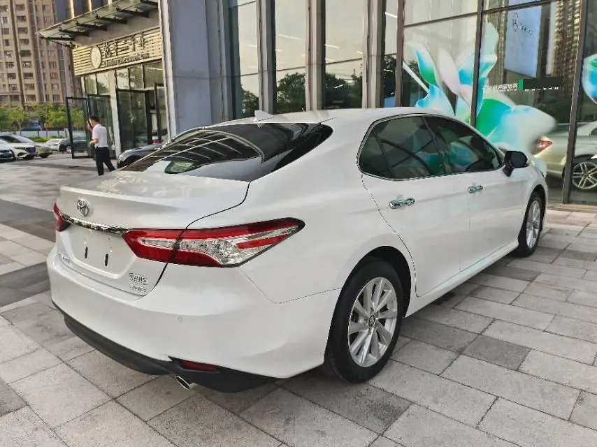 Toyota 2021 Camry 2.0G Stepless Deluxe Edition Automatic Gear 7