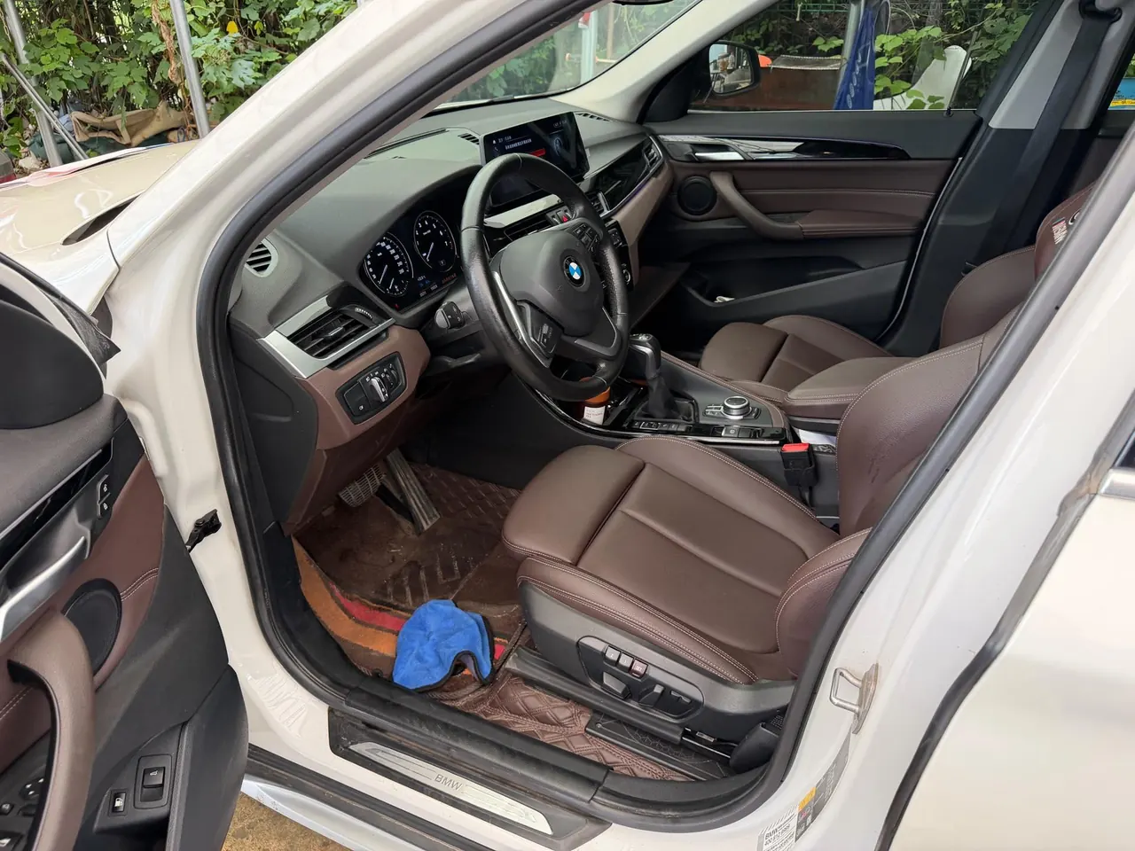 BMW X1 New Energy 2020 X1 xDrive30Le 1.5T Exclusive Automatic Gear 3