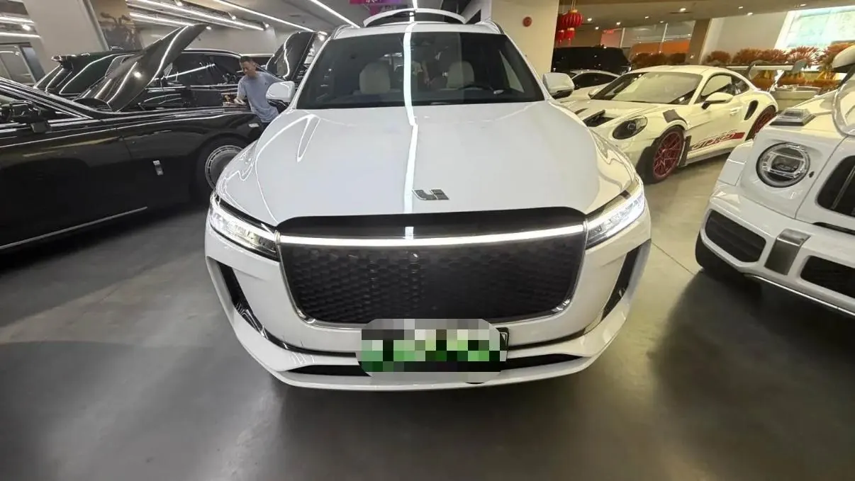 Li 2020 ONE 1.2T extended range 6-seat automatic gear 2