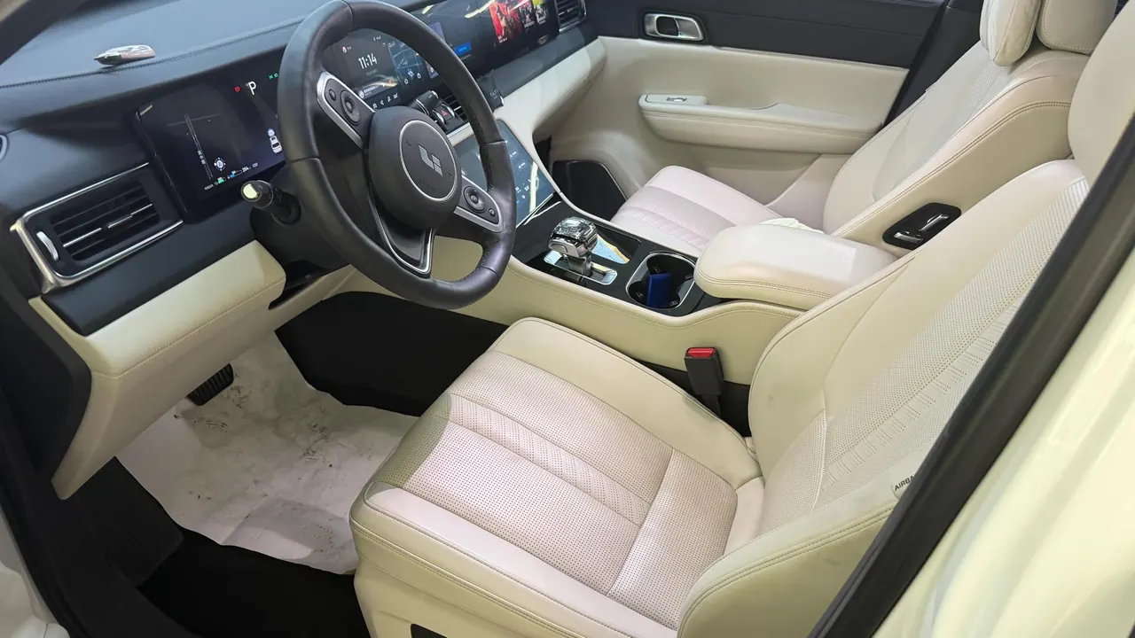 Li 2020 ONE 1.2T extended range 6-seat automatic gear 4