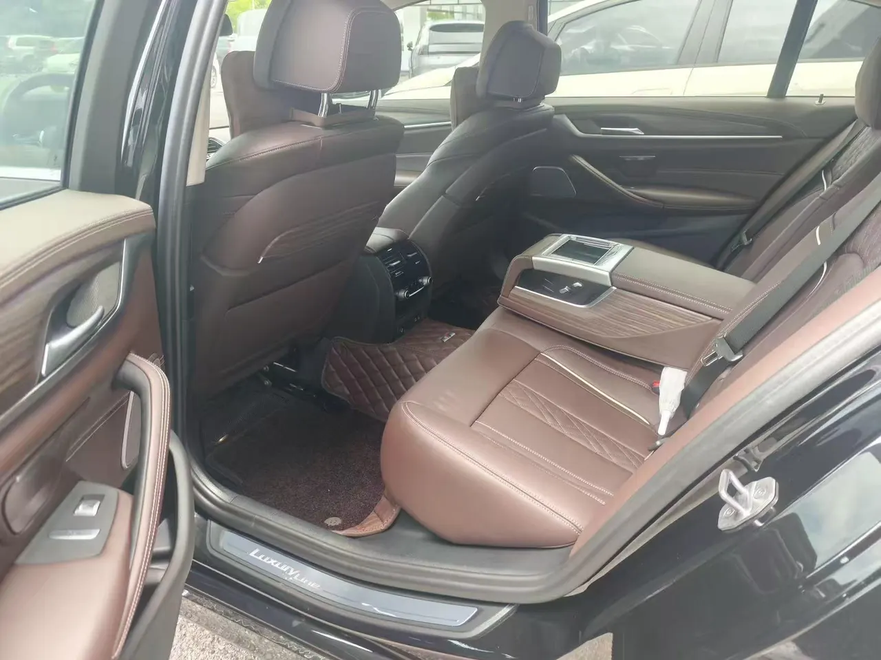 BMW 5 Series 2020 530Li 2.0T Premium Luxury Suit Automatic Gear 3