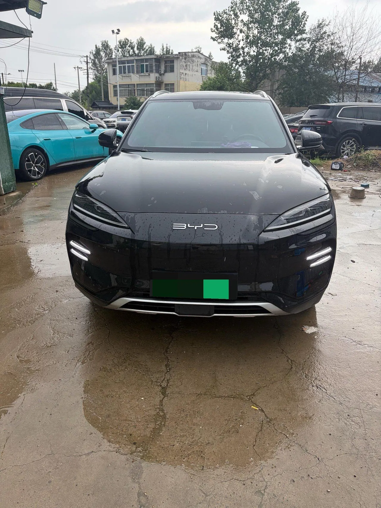 BYD 2023 Song PLUS EV Champion Edition 520KM Luxury Automatic Gear 2