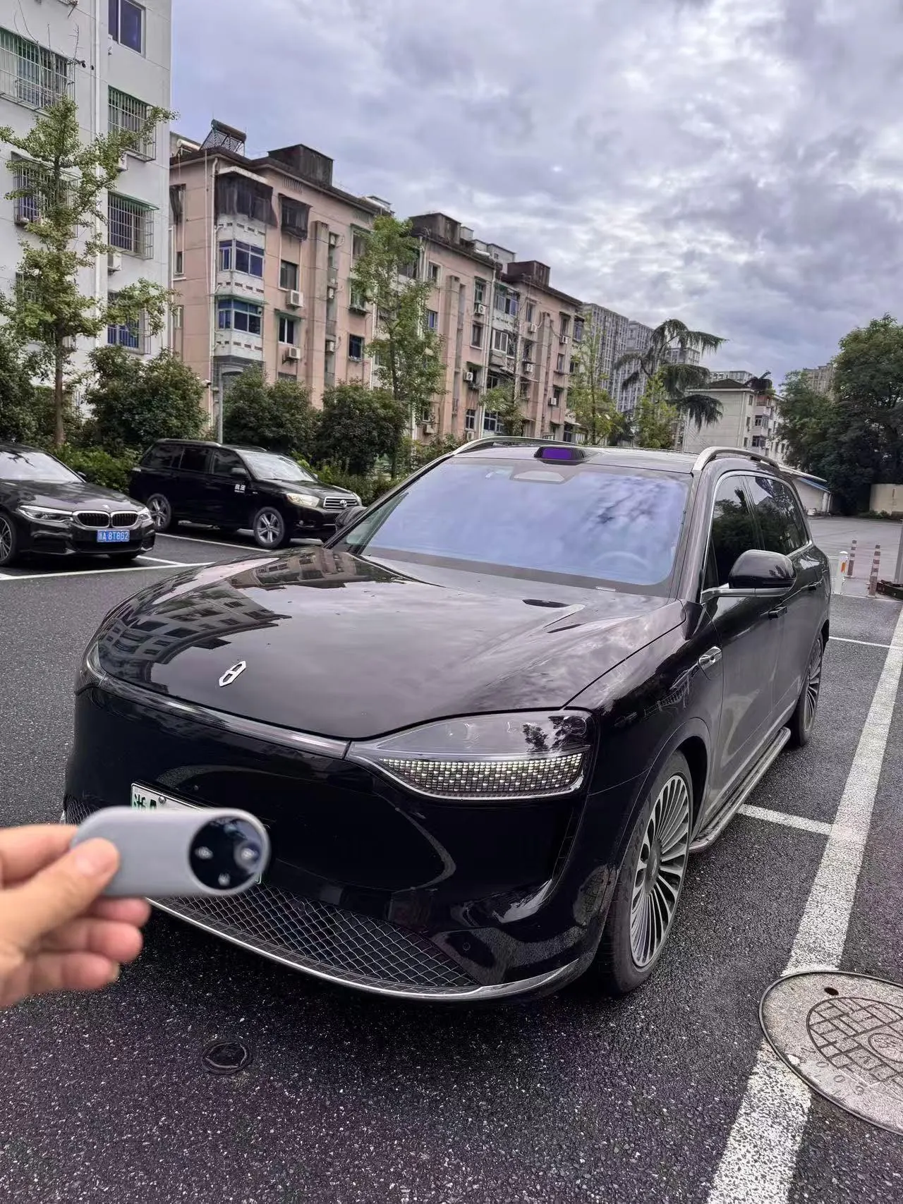Open image lightbox: AITO 2024 AITO M9 EV Pure Electric Ultra Edition 100kWh5-seat Edition Automatic Gear