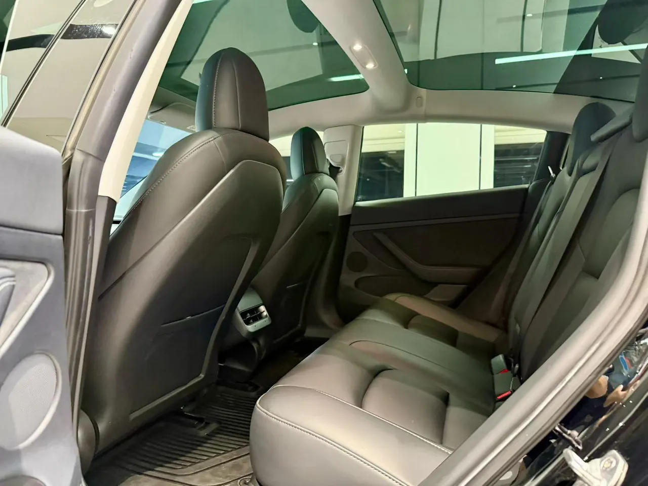 Tesla 2021 Model 3 Standard Endurance Rear Drive Upgraded Automatic Gear 5