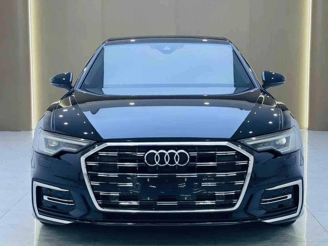 Audi 2020 A6L 2.0TFSI 40TFSI Deluxe Dynamic Automatic 2