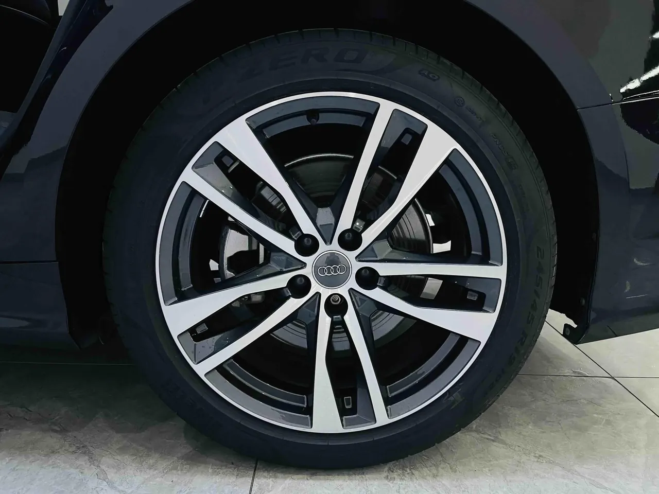 Audi 2020 A6L 2.0TFSI 40TFSI Deluxe Dynamic Automatic 6