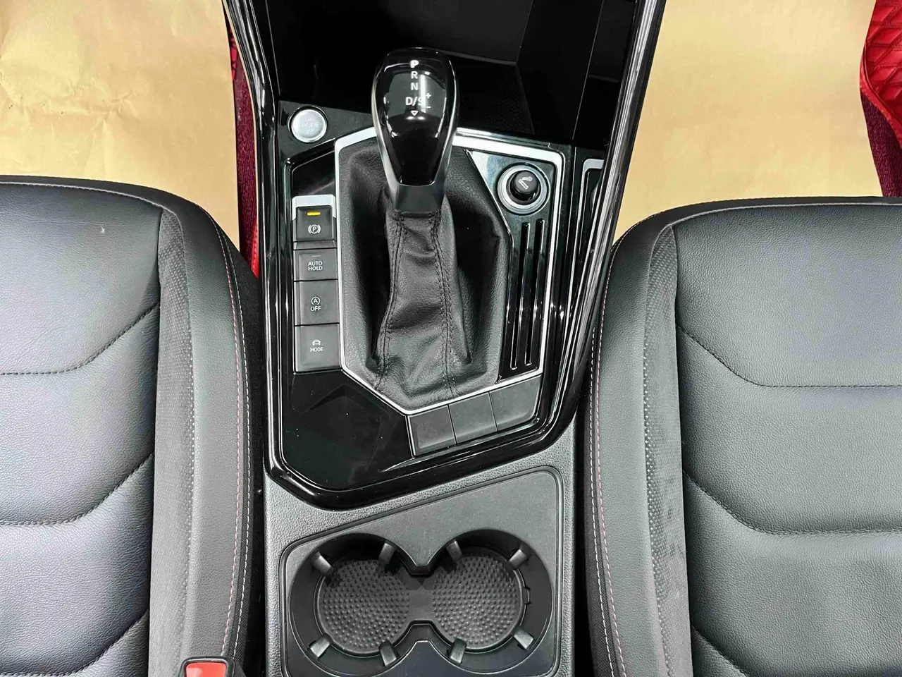 Volkswagen 2020 Tanyue 2.0TSI 330TSI Two-Drive Deluxe Smart Joint Edition Automatic Gear 9