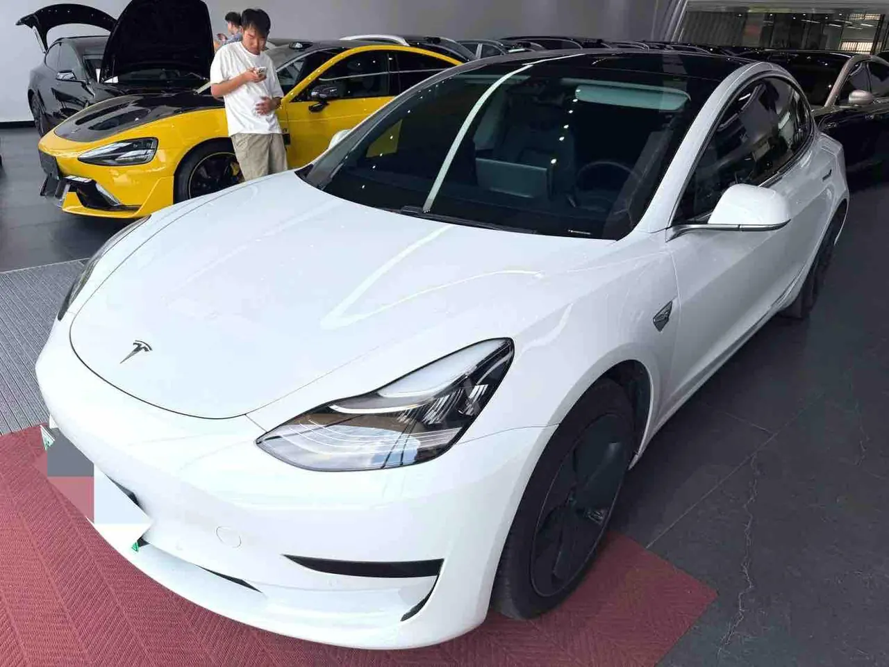 Tesla 2020 Model 3 Standard Endurance Rear Drive Upgraded Automatic Gear - View 1