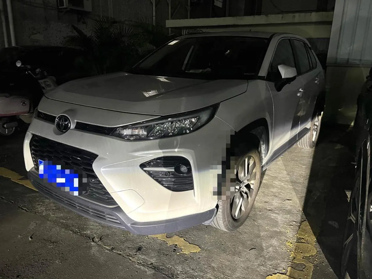 Toyota 2024 Wilanda 2.0 Stepless Two-Drive Leading Edition Automatic Gear - View 1
