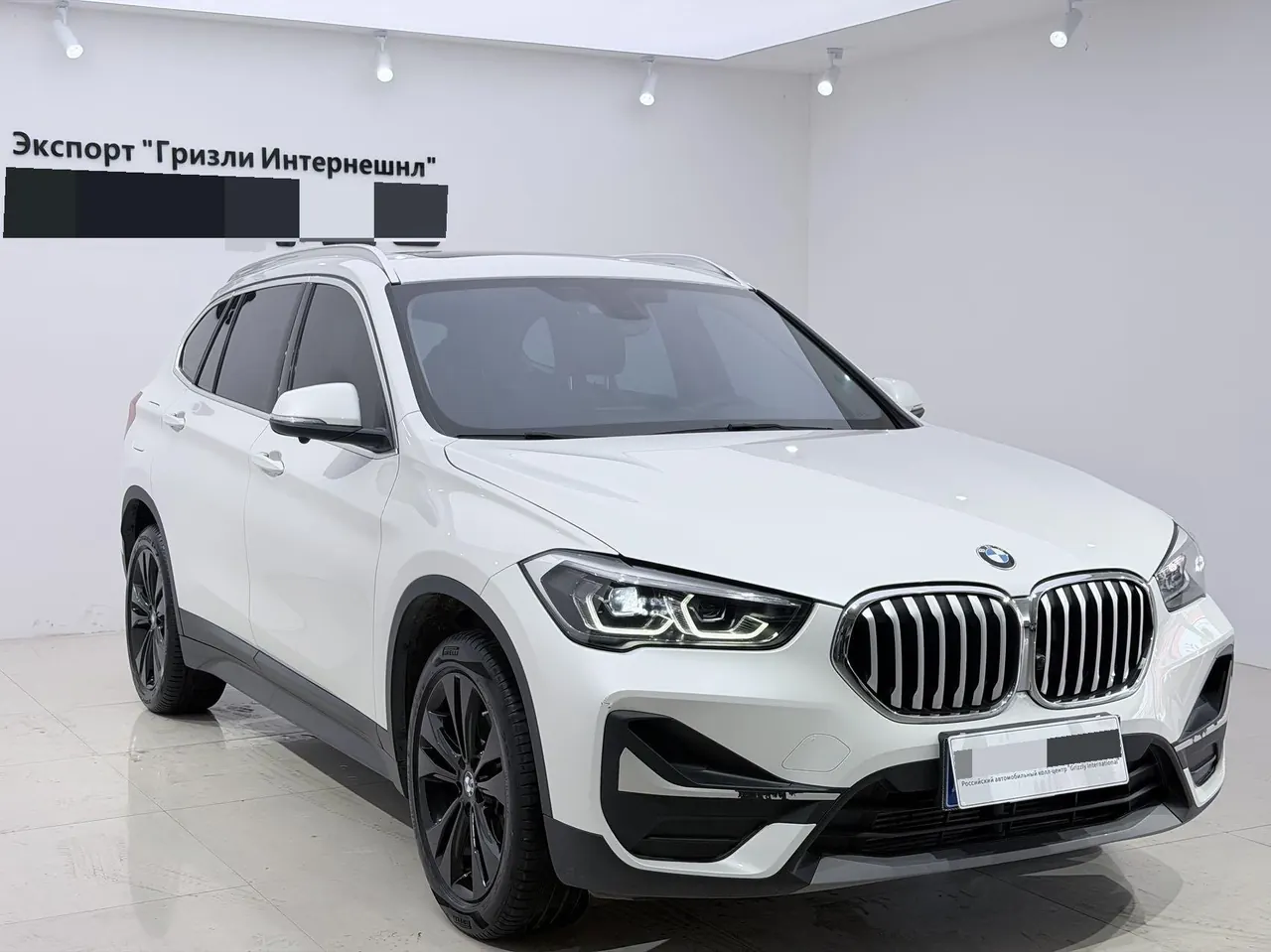 BMW 2021 X1 sDrive20Li 1.5T fashion automatic gear 3