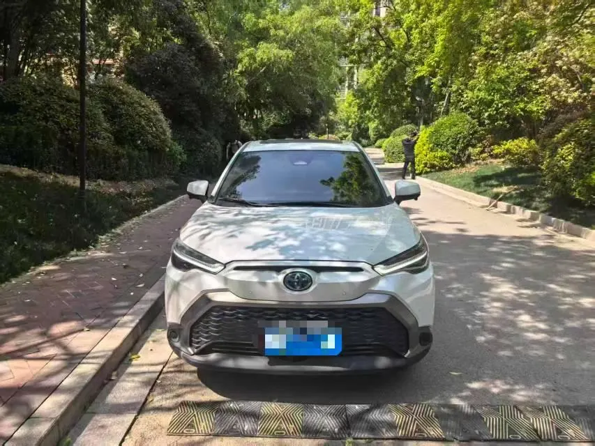 Toyota 2023 Fenglanda Shuangqing 2.0 Stepless Intelligent Electric Hybrid Deluxe Automatic Gear 2