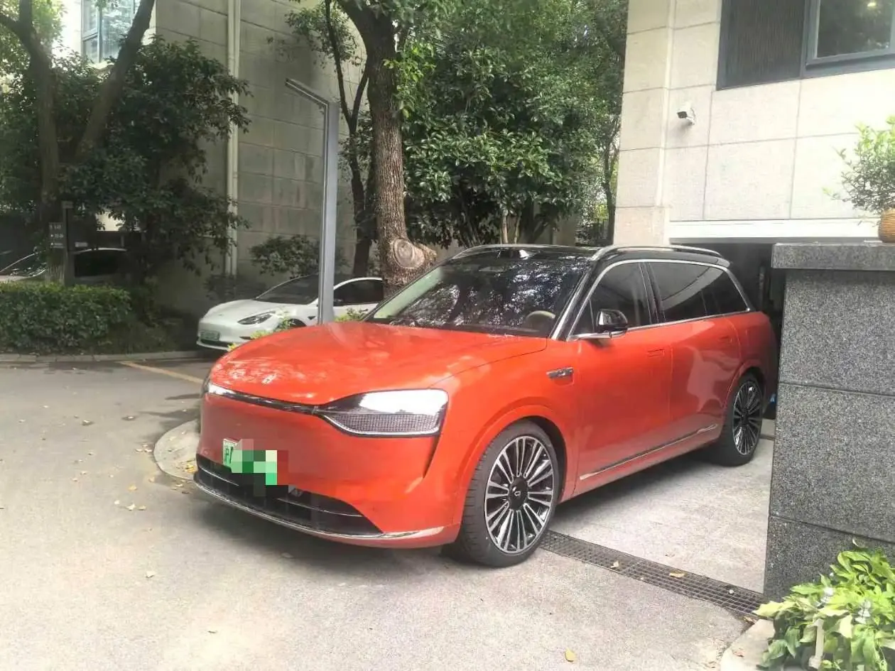 AITO 2024 AITO M9 extended range Ultra version 52kWh5 seat version automatic gear - View 1