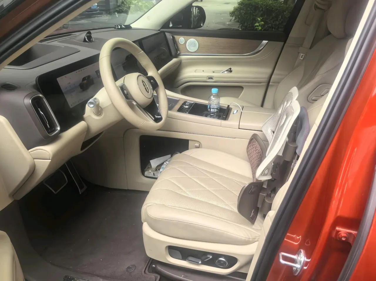 AITO 2024 AITO M9 extended range Ultra version 52kWh5 seat version automatic gear 3