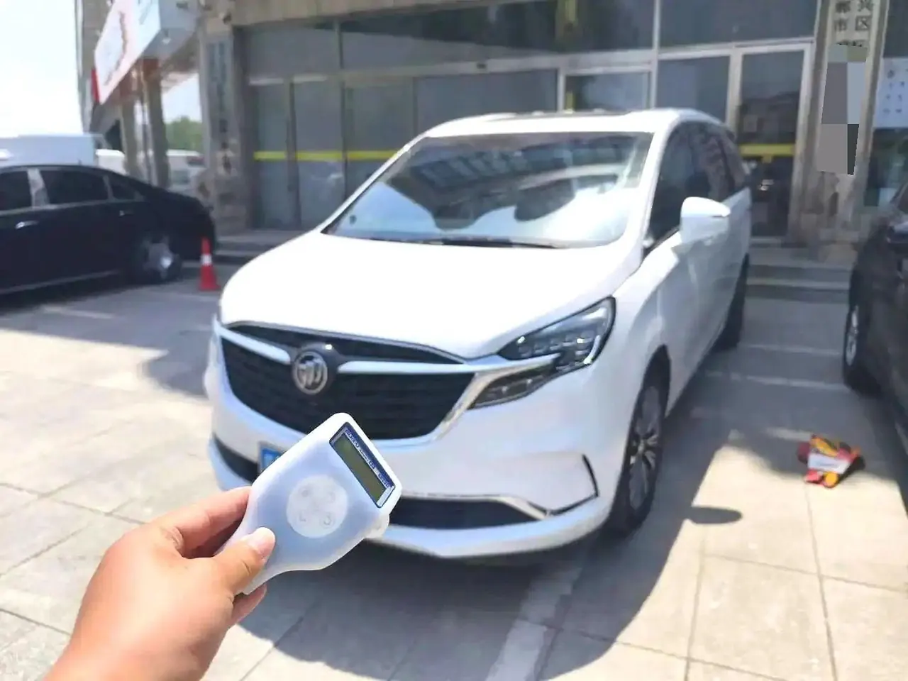 Buick 2020 GL8 ES Lu Zun 2.0T 653T Luxury Automatic Gear - View 1