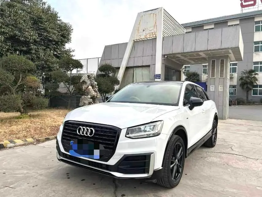 Audi 2021 Q2L 1.4TFSI 35TFSI Aggressive Dynamic Automatic - View 1