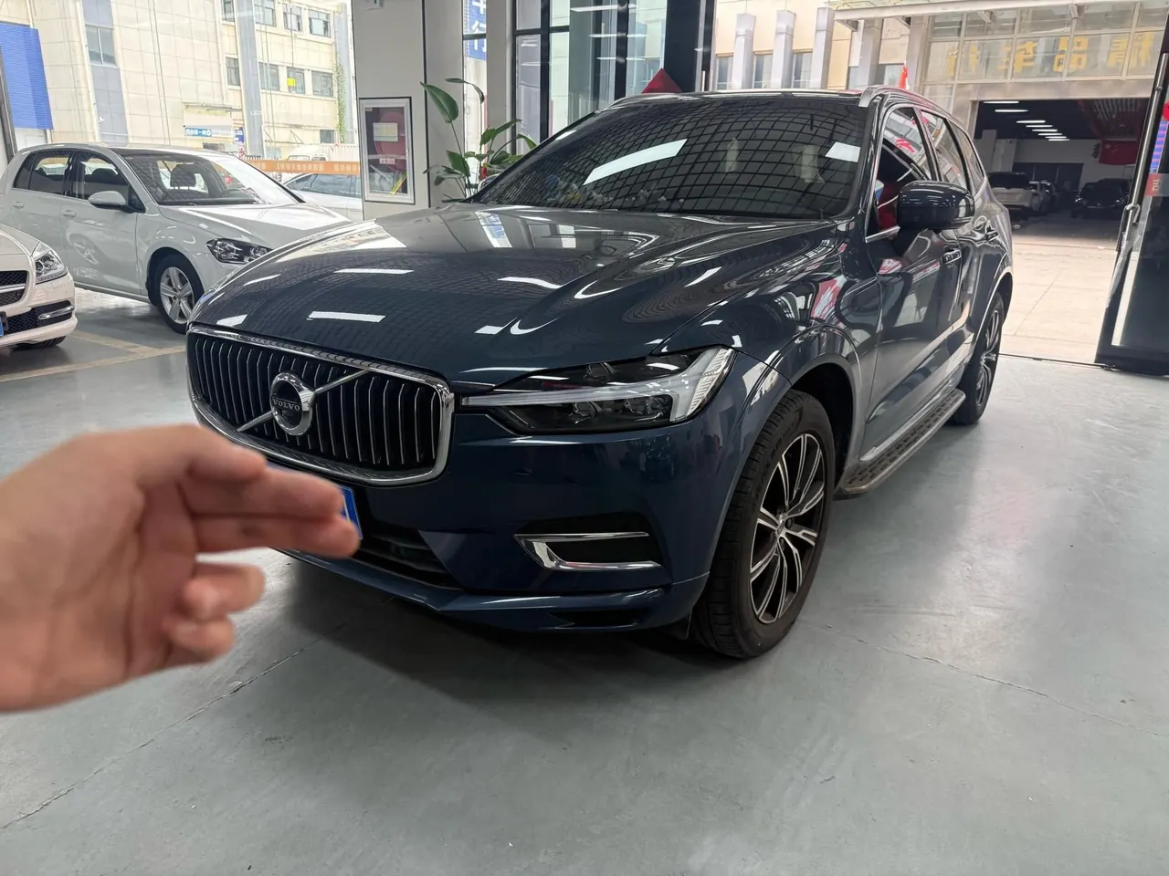 Open image lightbox: Volvo 2020 XC60 2.0T T5 4-wheel drive Zhiyuan Sports Edition Automatic Gear
