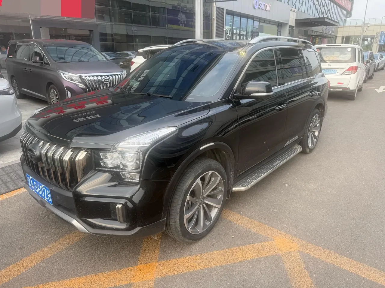 Chuanqi 2020 GS8 2.0T 390T Two-Drive Deluxe Zhilian Edition Seven-seat Automatic Gear - View 1