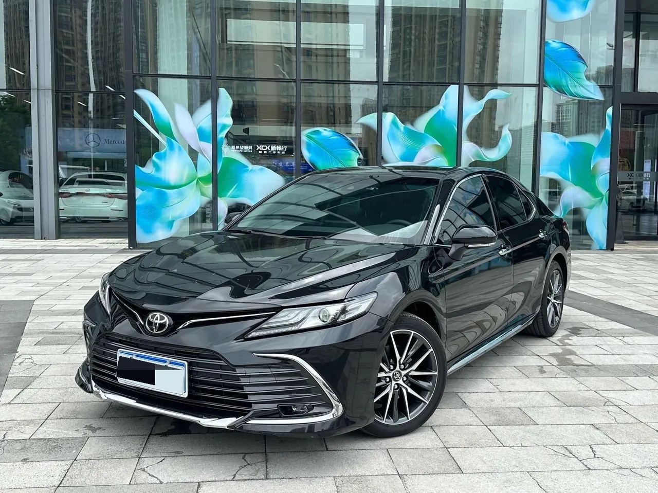 Open image lightbox: Toyota 2023 Camry 2.5G Deluxe Edition Automatic Gear