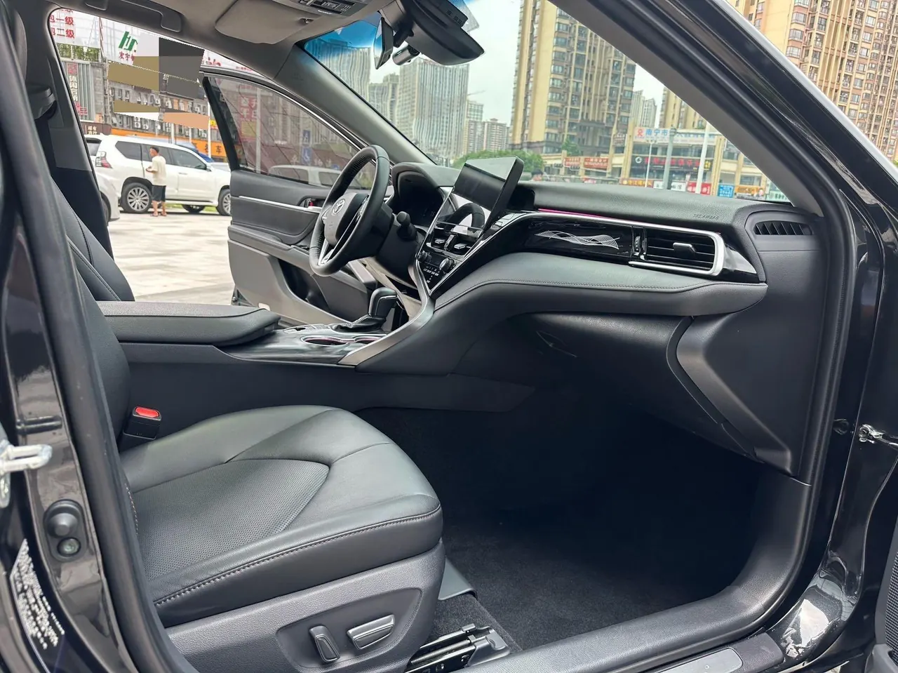 Toyota 2023 Camry 2.5G Deluxe Edition Automatic Gear 7