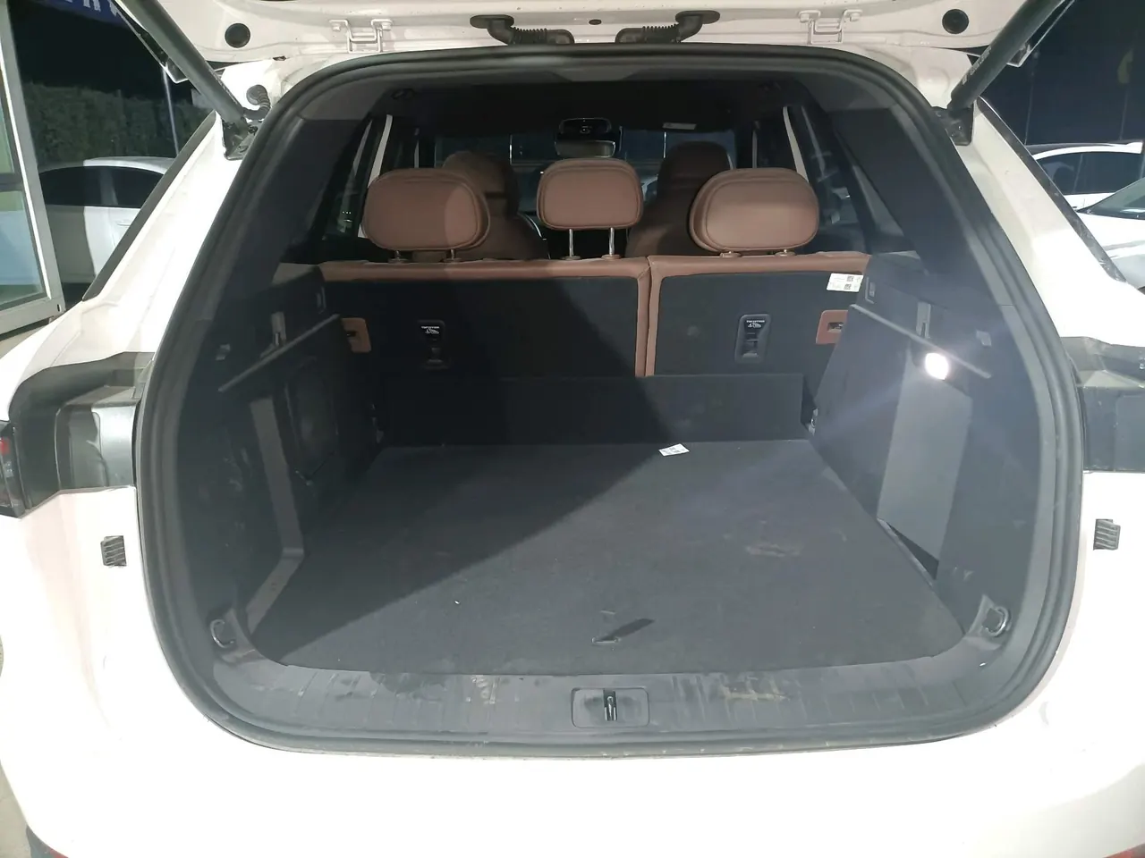 Chery 2026 Ruihu 9X 2.0T Two-wheel Drive Honorable Automatic Gear 8