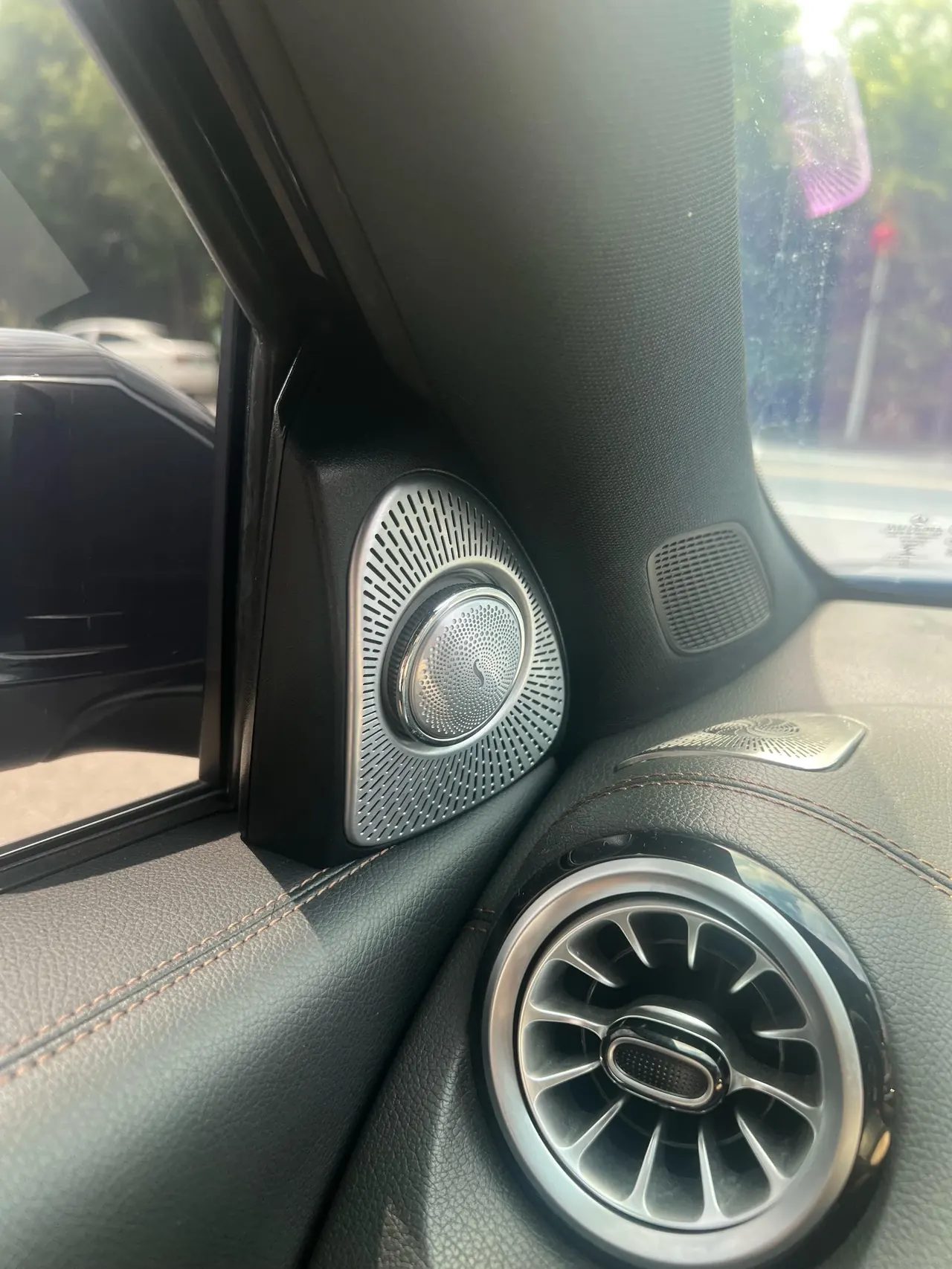Mercedes Benz 2022 GLB 220 2.0T Fashion Automatic 8