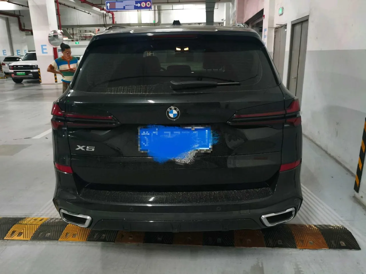 BMW 2023 X5 xDrive30Li 48V 2.0T exclusive M sports suit automatic gear 7