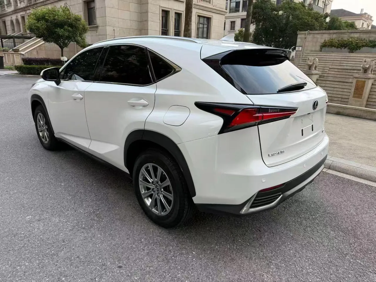 Lexus NX (Imported) 2020 NX200 2.0 Stepless Front Edition Automatic Gear 3