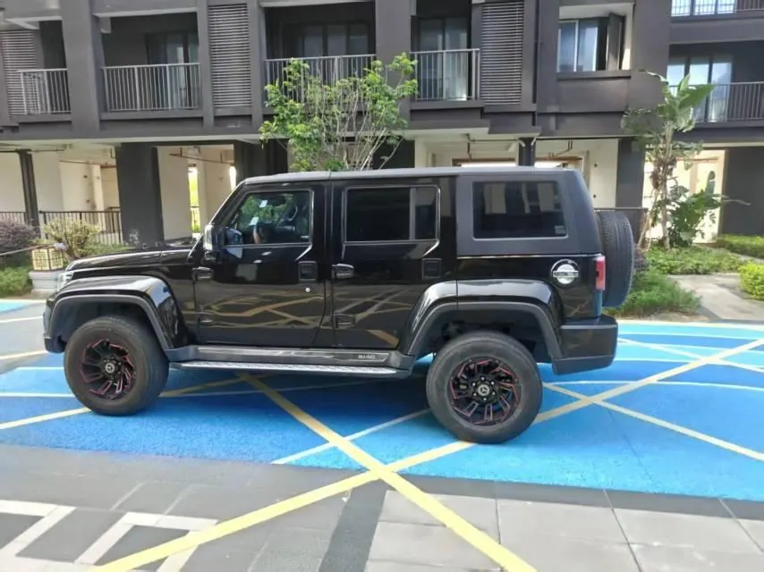 Beijing 2020 BJ40 2.0T 4WD City Hunter Edition Extreme Automatic Gear 3