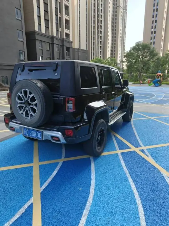 Beijing 2020 BJ40 2.0T 4WD City Hunter Edition Extreme Automatic Gear 6