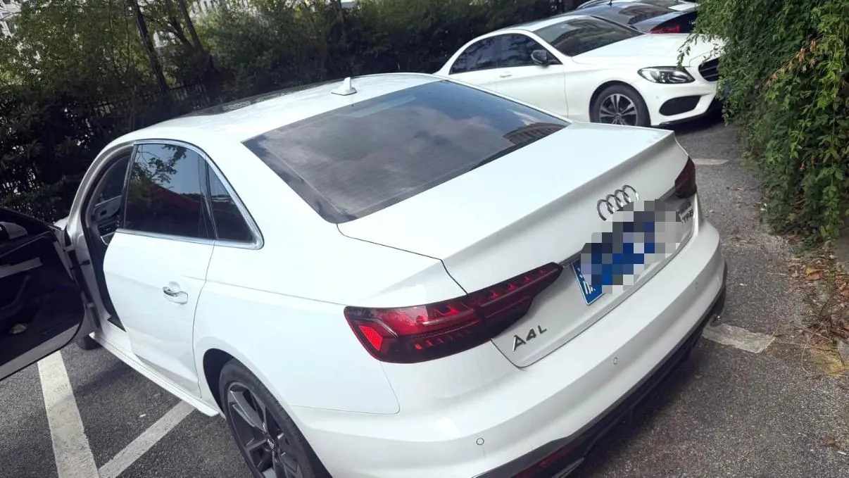 Audi 2020 A4L 2.0TFSI 40TFSI Fashion Dynamic Automatic 6