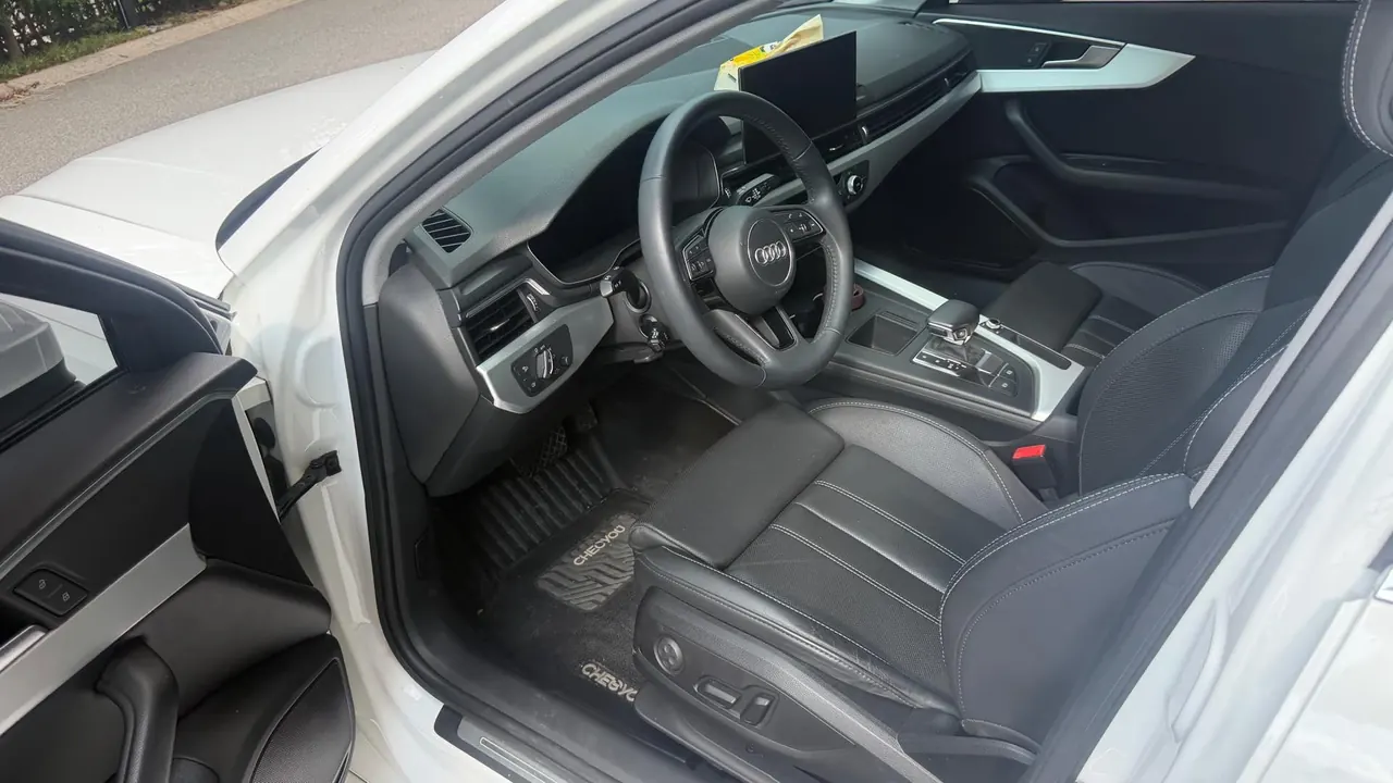 Audi 2020 A4L 2.0TFSI 40TFSI Fashion Dynamic Automatic 7