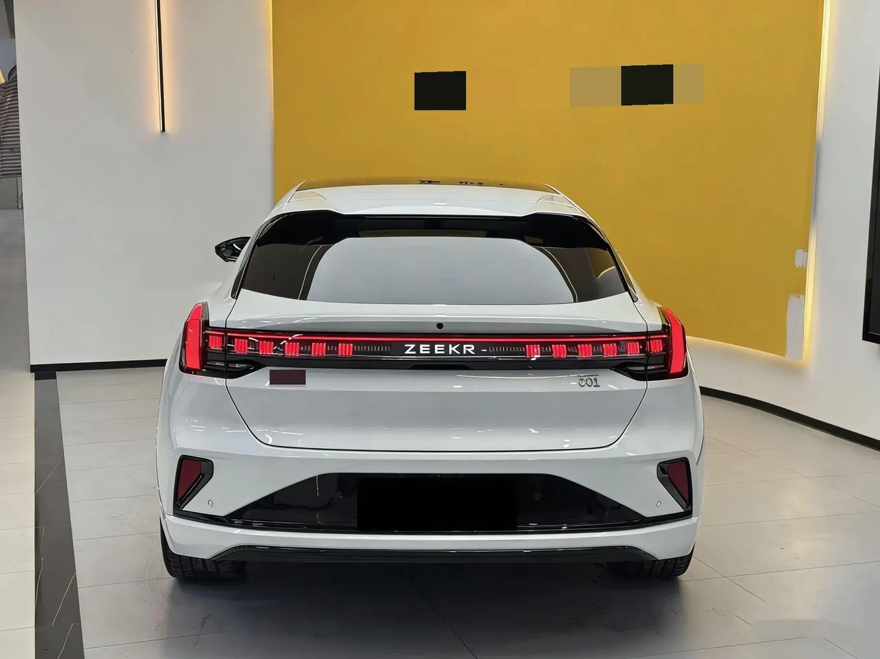 Zeekr 2025 Zeekr 001 YOU version 100kWh four-wheel drive automatic gear 3
